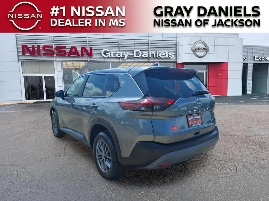 Used 2023 Nissan Rogue S AWD/4WD image 5
