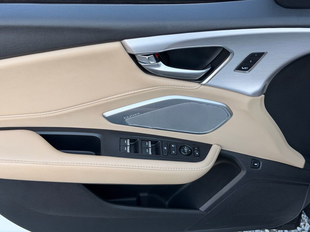 Used 2021 Acura RDX w/ Technology Package image 3