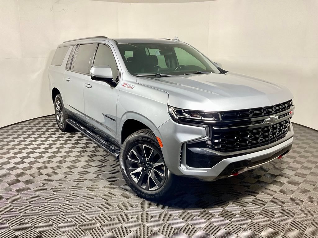 Used 2024 Chevrolet Suburban Z71 w/ Luxury Package AWD/4WD image 8