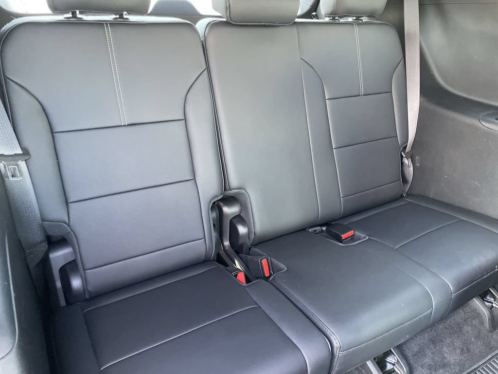 Used 2025 GMC Acadia Elevation w/ Elevation Premium Package FWD image 24
