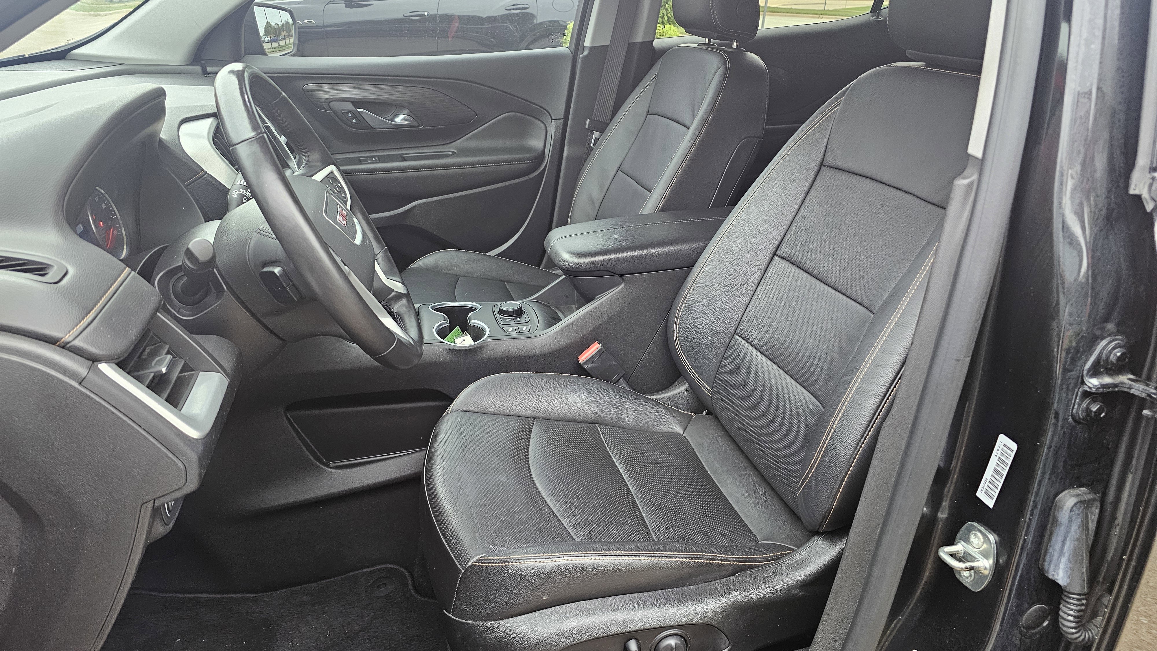 Used 2021 GMC Terrain SLT FWD image 25