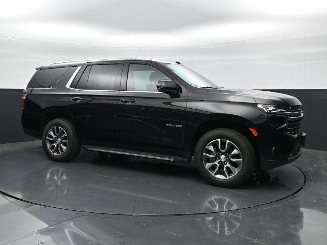 Used 2023 Chevrolet Tahoe LT w/ LT Signature Plus Package AWD/4WD image 3