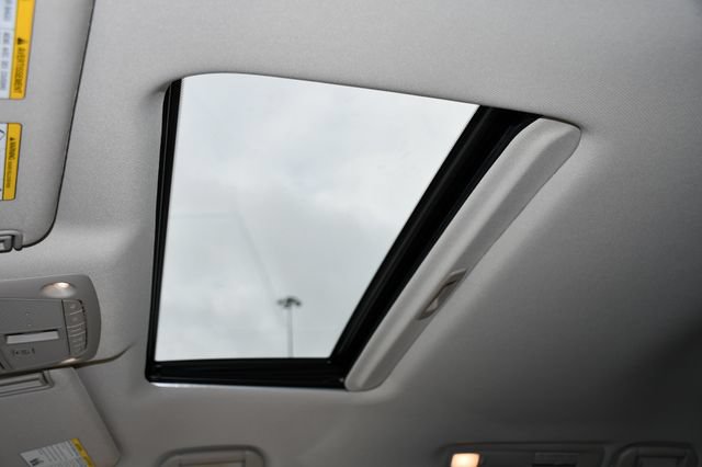 Used 2022 Nissan Armada Platinum AWD/4WD image 18