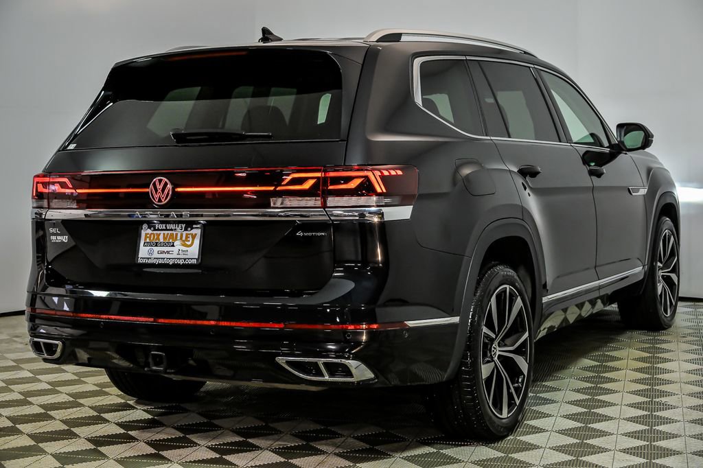 Certified 2025 Volkswagen Atlas SEL Premium R-Line AWD/4WD image 8