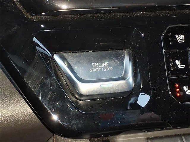 Used 2024 GMC Sierra 1500 AT4 w/ Technology Package image 12