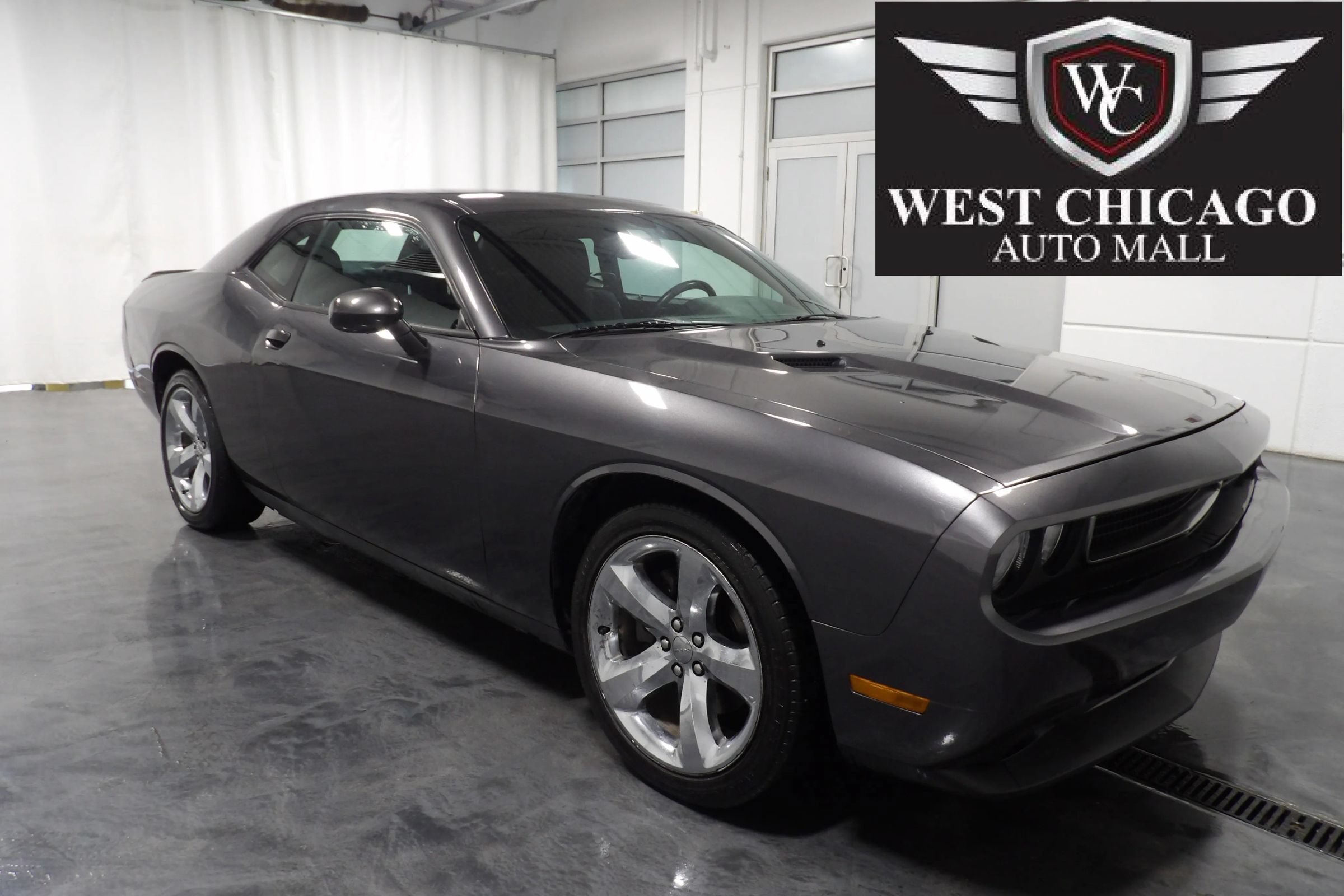 Used 2013 Dodge Challenger SXT w/ Super Sport Group RWD image 1