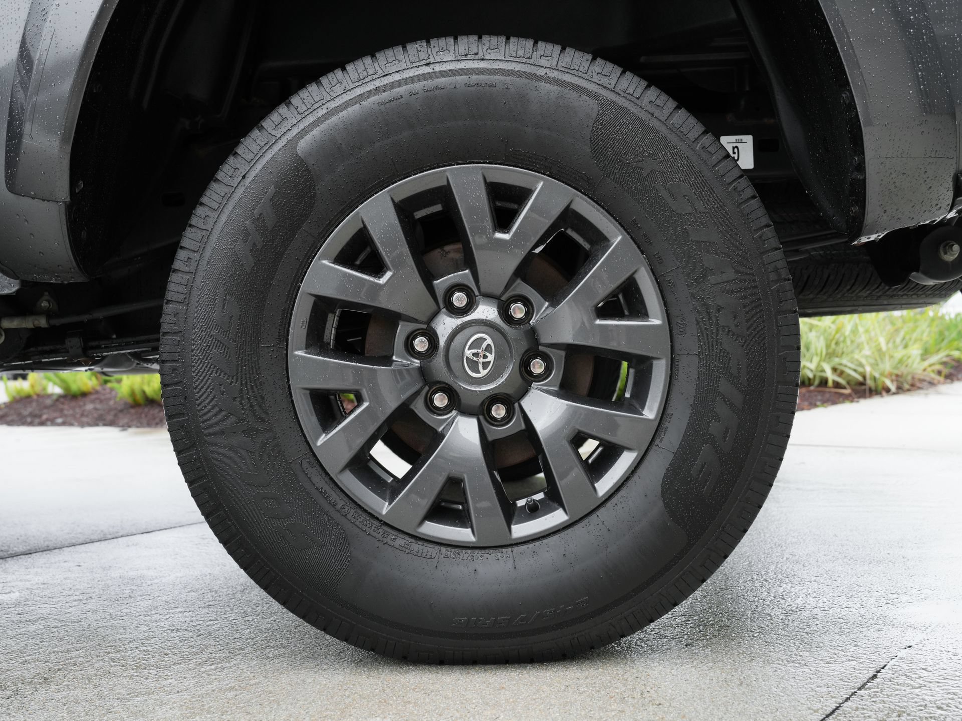 Used 2023 Toyota Tacoma SR5 AWD/4WD image 28