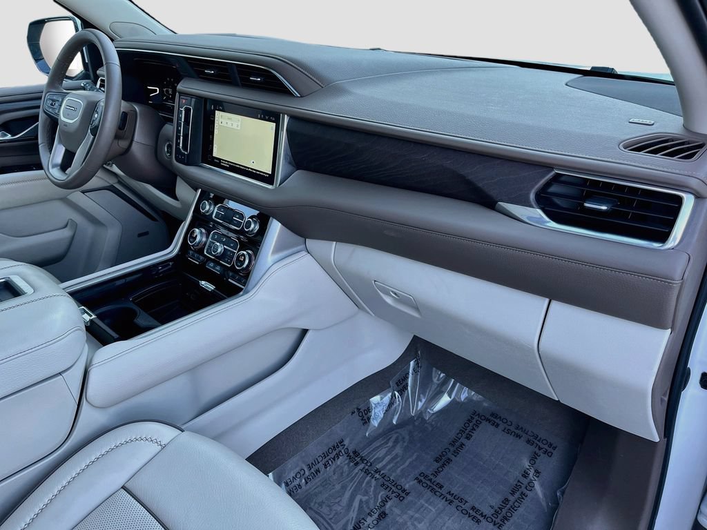 Used 2023 GMC Yukon Denali RWD image 38