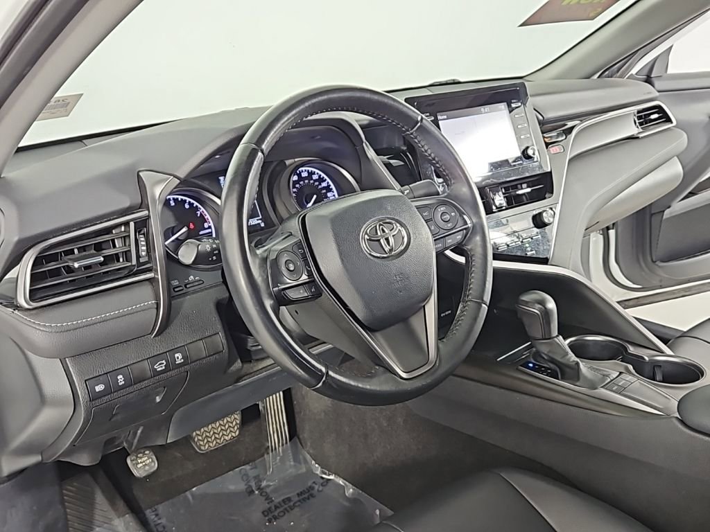 Used 2022 Toyota Camry SE image 30
