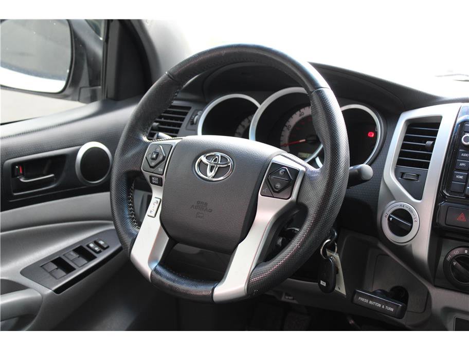 Used 2015 Toyota Tacoma 4x4 Double Cab image 14