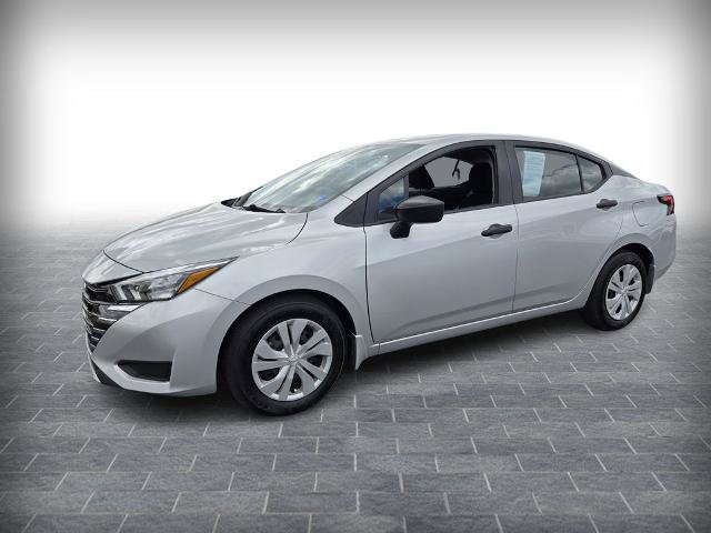 Certified 2025 Nissan Versa S w/ Trunk Package image 2
