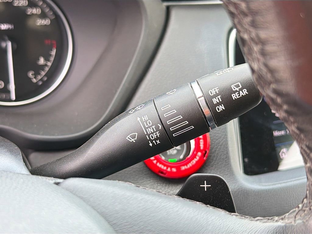 Used 2023 Cadillac XT4 Luxury image 15