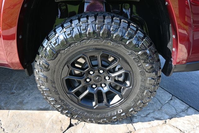Used 2025 RAM 1500 Laramie w/ Sport Appearance Package AWD/4WD image 13