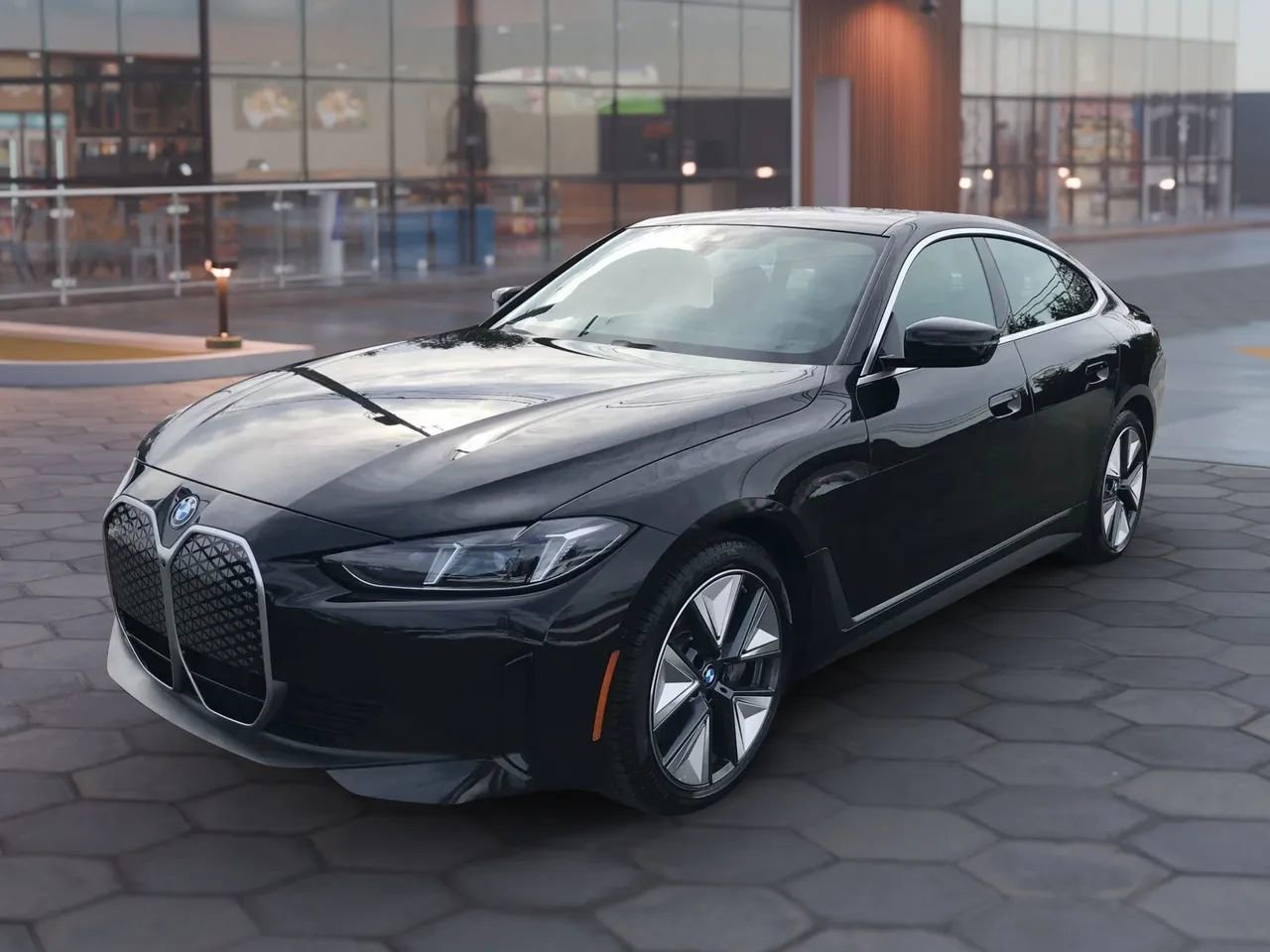 Used 2025 BMW i4 xDrive40i w/ Premium Package image 6