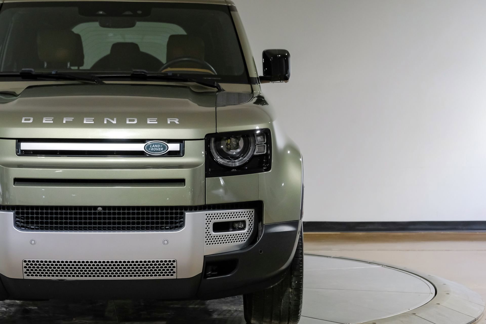 Used 2023 Land Rover Defender 110 SE AWD/4WD image 50