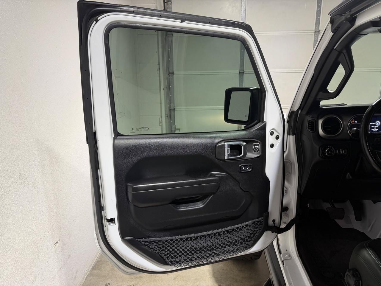 Used 2021 Jeep Wrangler Unlimited Sport AWD/4WD image 9