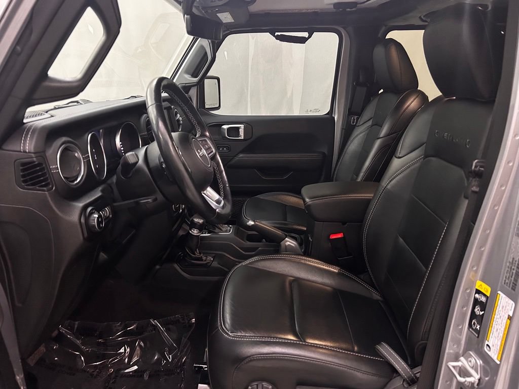 Certified 2021 Jeep Gladiator Overland w/ Popular Equipment Package AWD/4WD image 12