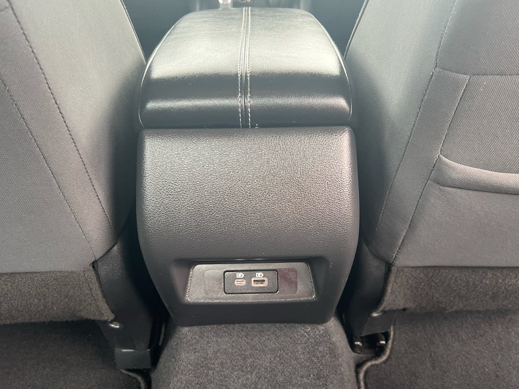 Used 2025 Nissan Altima 2.5 SV FWD image 31