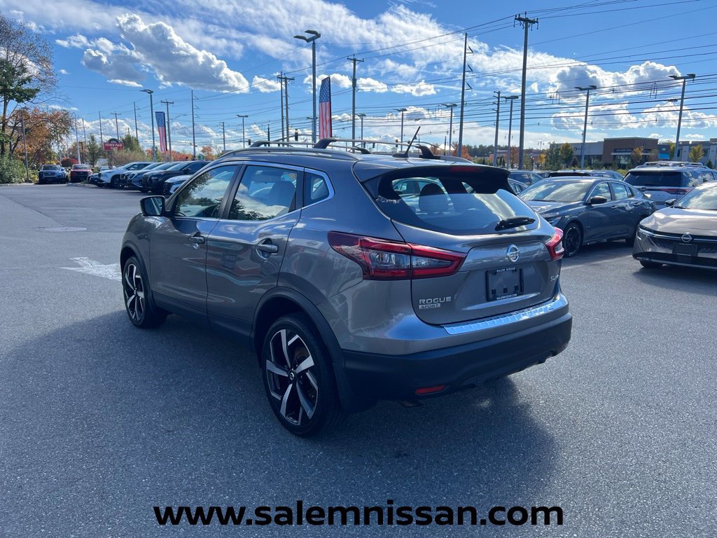 Used 2022 Nissan Rogue Sport SL AWD/4WD image 5