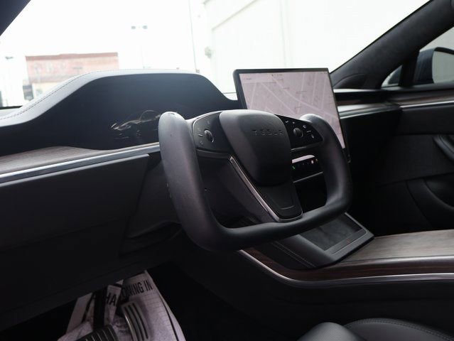 Used 2022 Tesla Model S AWD/4WD image 19
