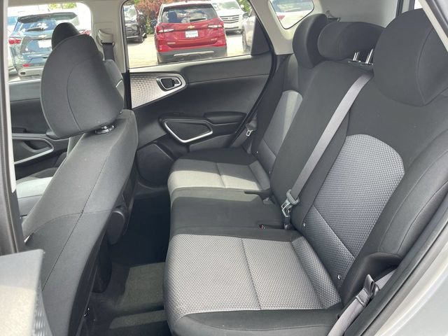 Used 2023 Kia Soul LX FWD image 21