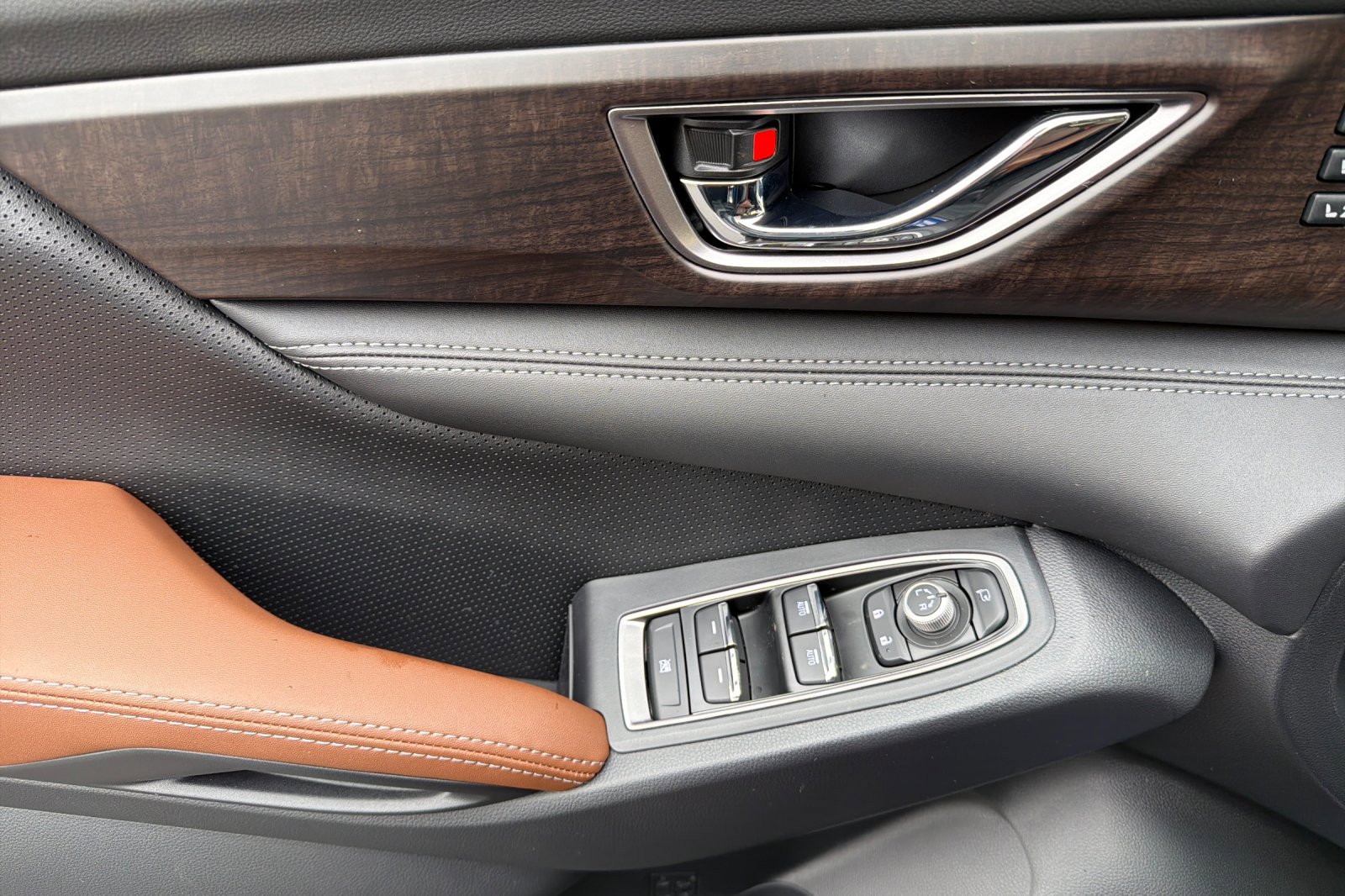 New 2026 Subaru Ascent Touring image 11