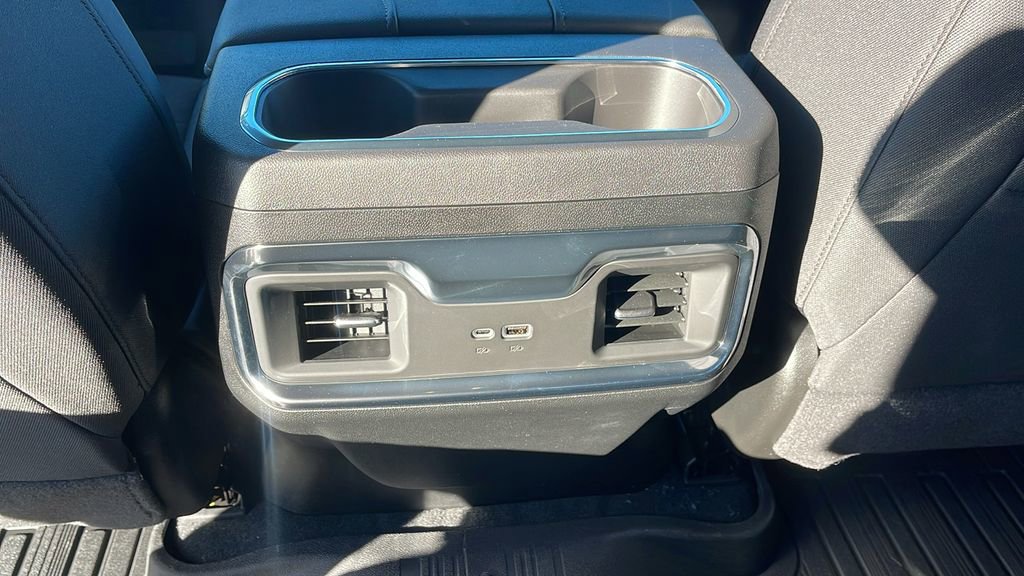 New 2026 GMC Sierra 1500 Elevation image 16