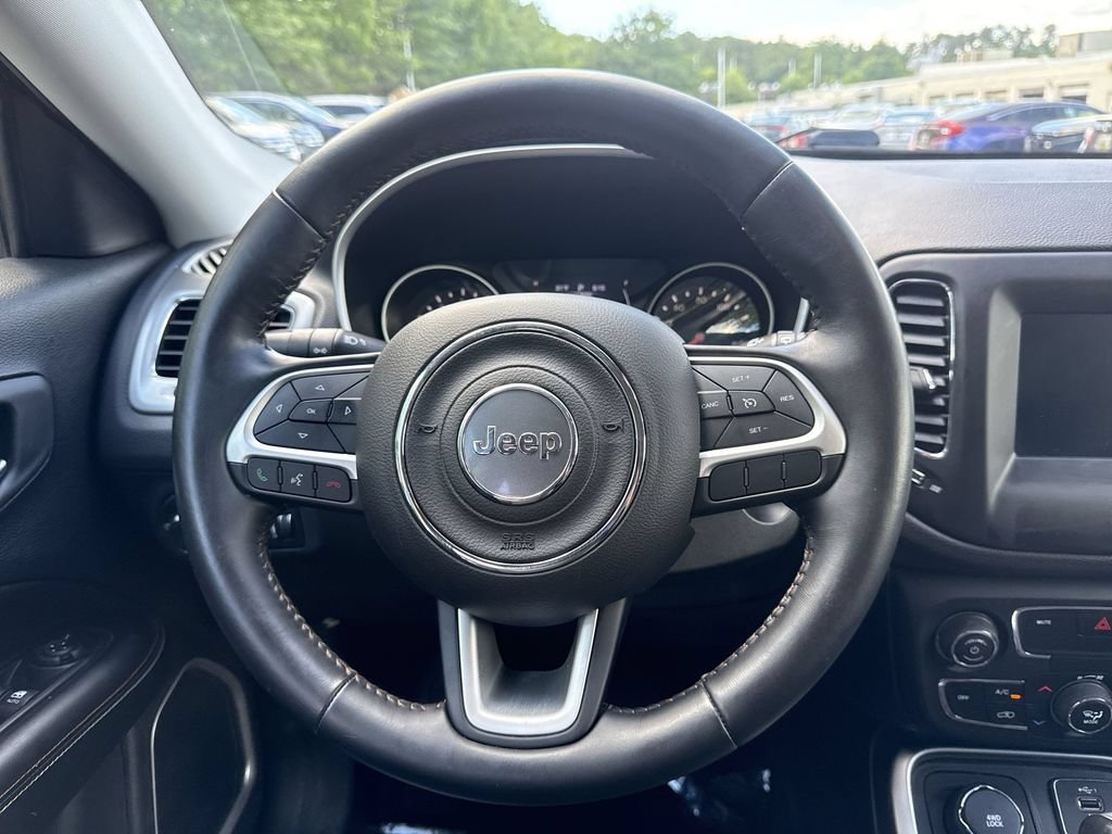 Used 2019 Jeep Compass Latitude AWD/4WD image 11