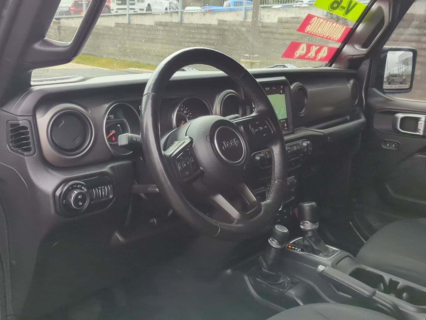 Used 2022 Jeep Gladiator Willys image 10