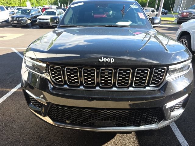 Used 2025 Jeep Grand Cherokee Summit AWD/4WD image 3
