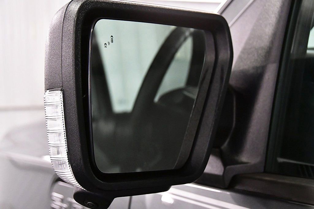 Used 2023 Ford F150 Lightning XLT image 15