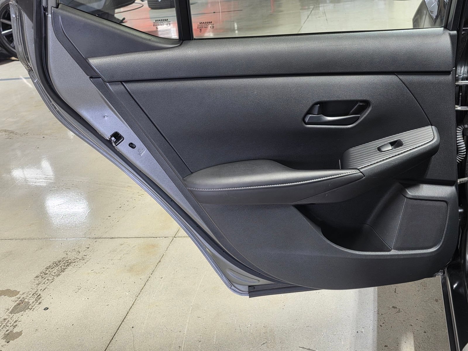 Used 2024 Nissan Sentra SV FWD image 13