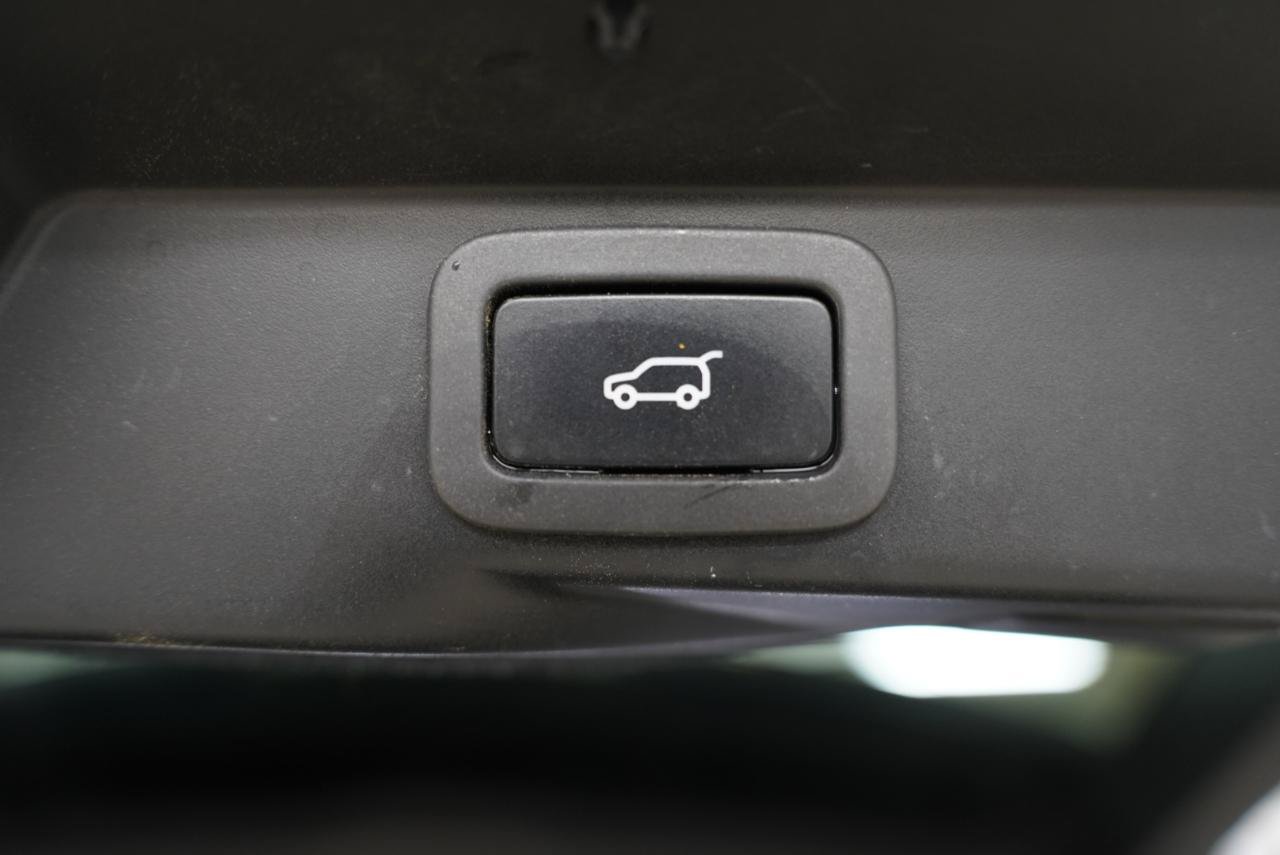 Used 2015 Land Rover Range Rover Sport Supercharged AWD/4WD image 37