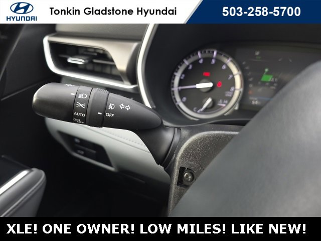 Used 2022 Toyota Highlander XLE image 14