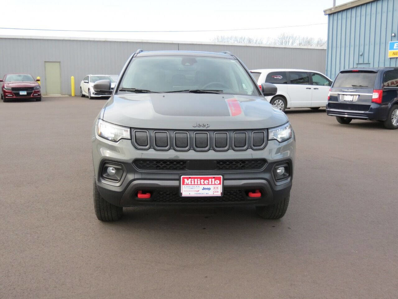 Used 2022 Jeep Compass Trailhawk w/ Sun and Sound Group image 3