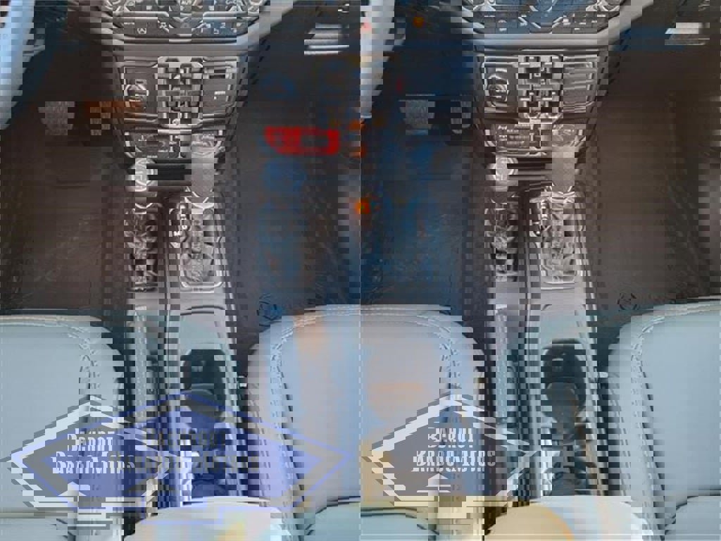 New 2026 Jeep Gladiator Mojave w/ Safety Group image 20