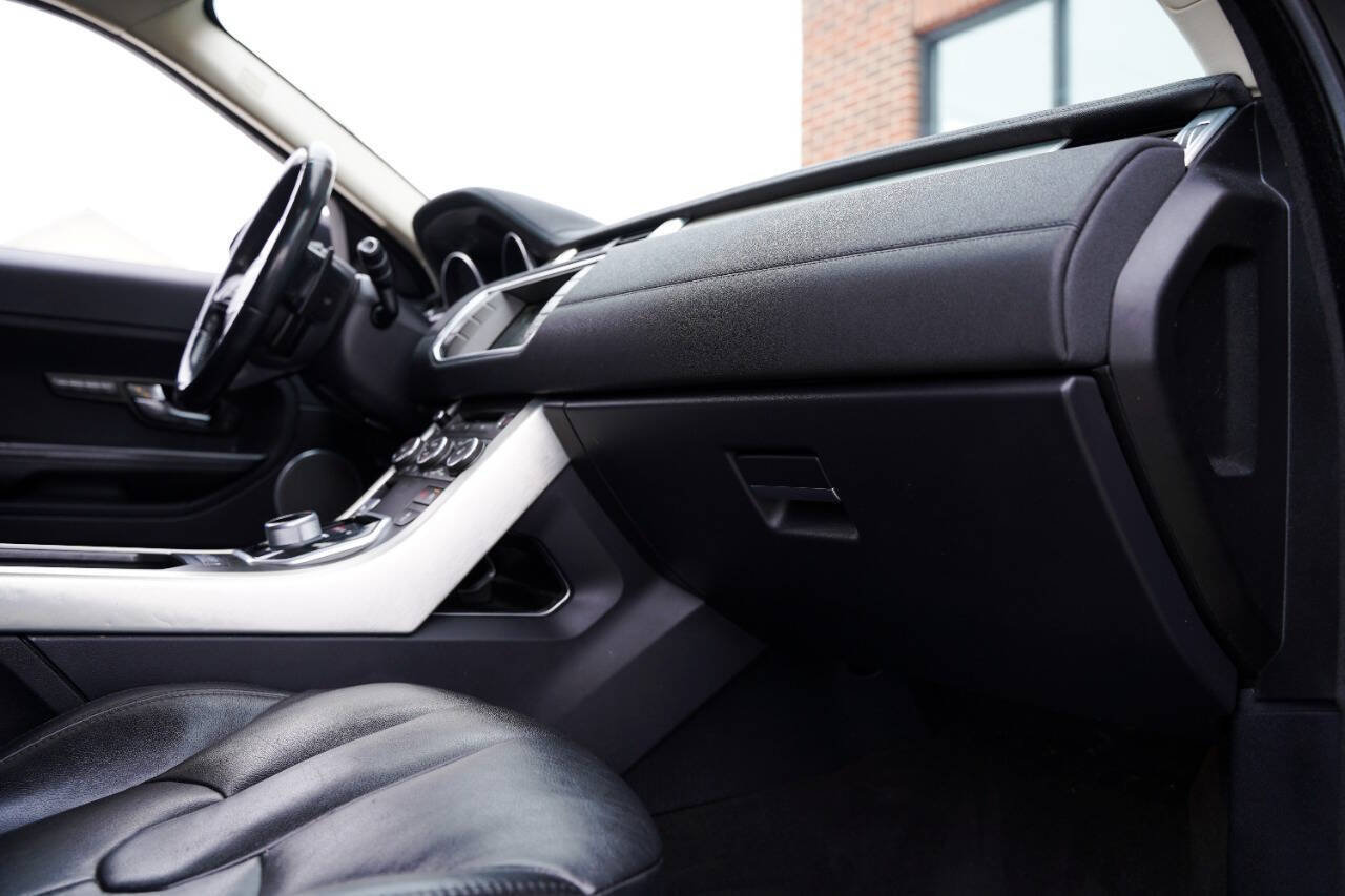 Used 2014 Land Rover Range Rover Evoque Pure Plus image 24