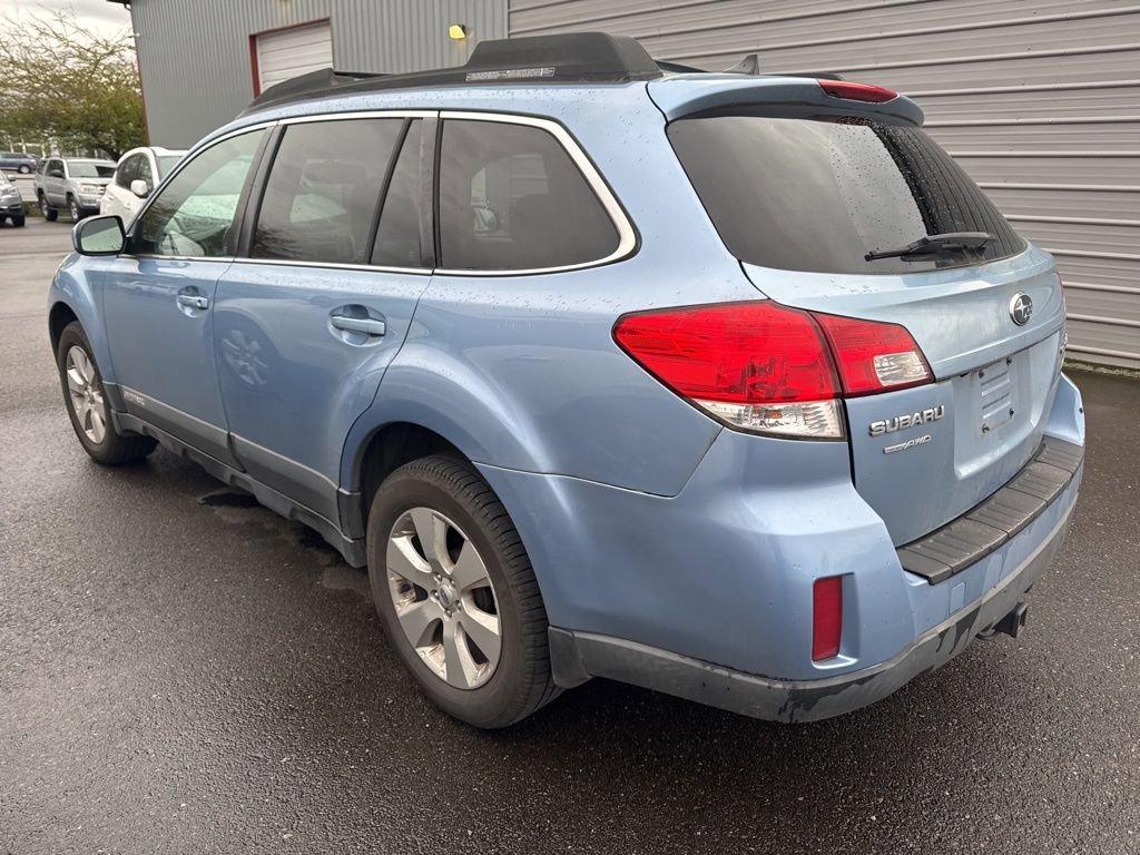 Used 2012 Subaru Outback 2.5i Limited w/ Moonroof Pkg image 2