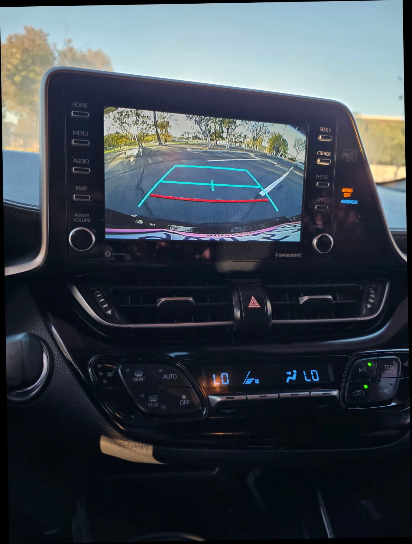Used 2022 Toyota C-HR Limited FWD image 17