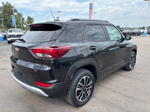 Used 2024 Chevrolet TrailBlazer LT AWD/4WD image 5