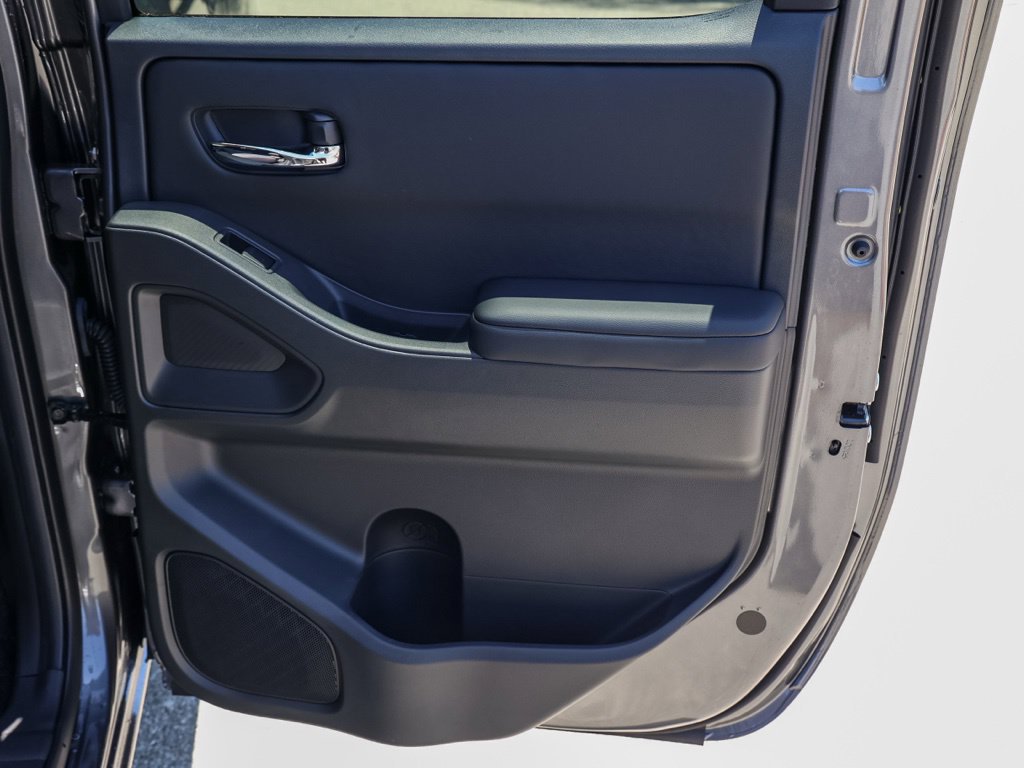 New 2026 Nissan Frontier SV w/ Tow Package RWD image 18