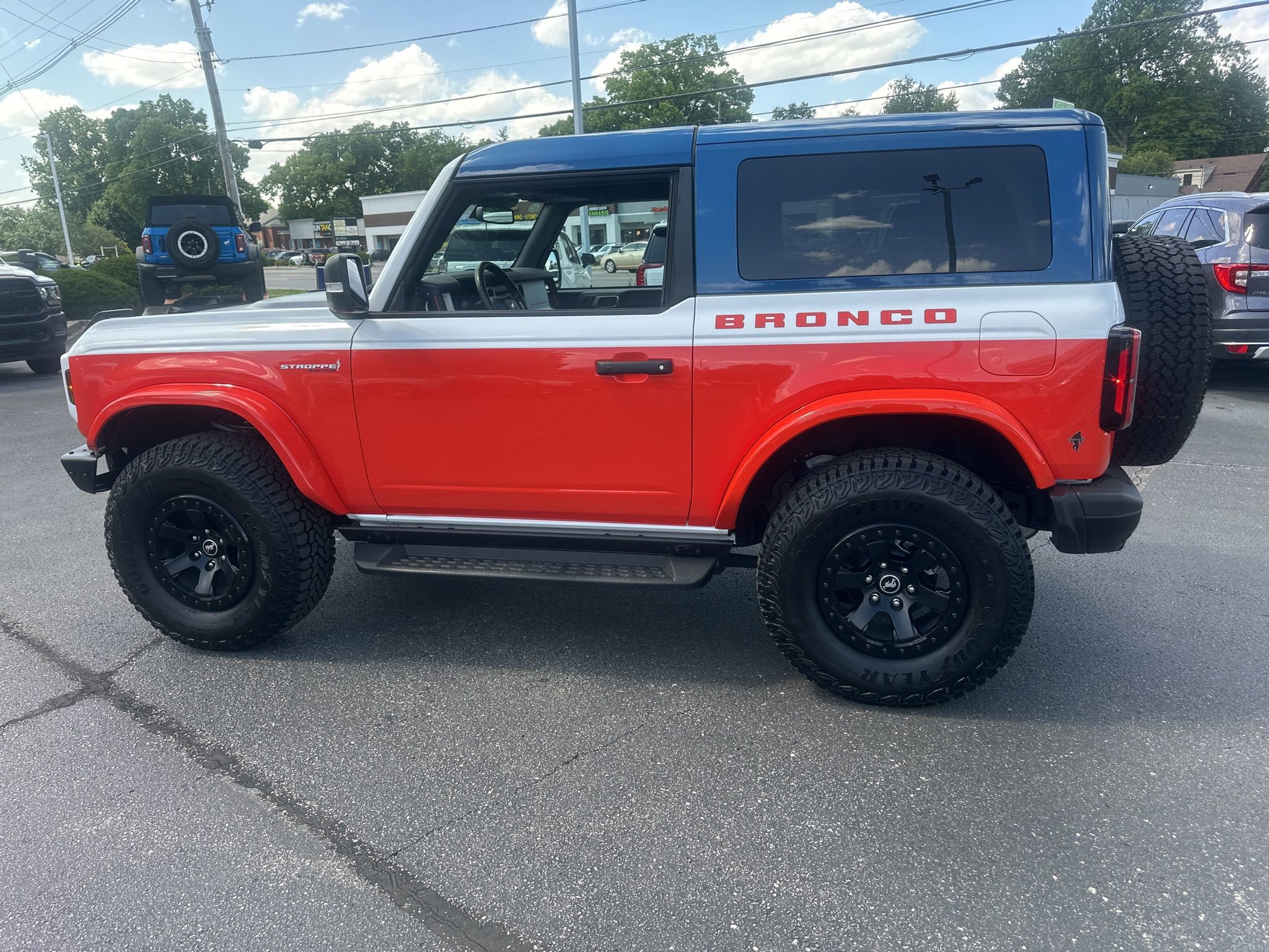 Used 2025 Ford Bronco Stroppe Edition AWD/4WD image 8