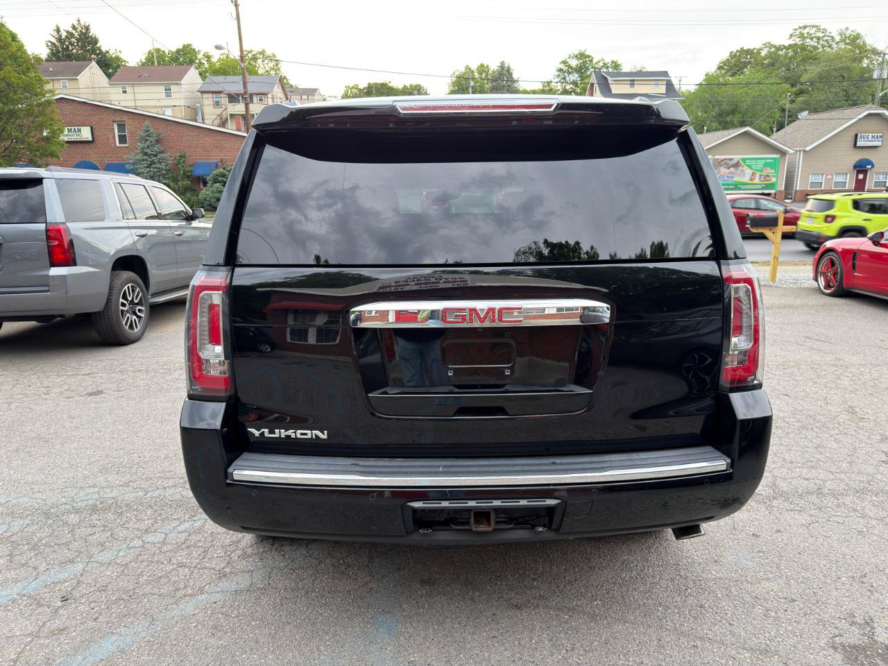 Used 2017 GMC Yukon Denali w/ Open Road Package AWD/4WD image 6