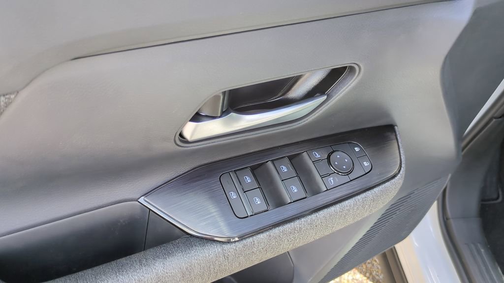 New 2026 Nissan Kicks SV w/ Cold Weather Package image 12