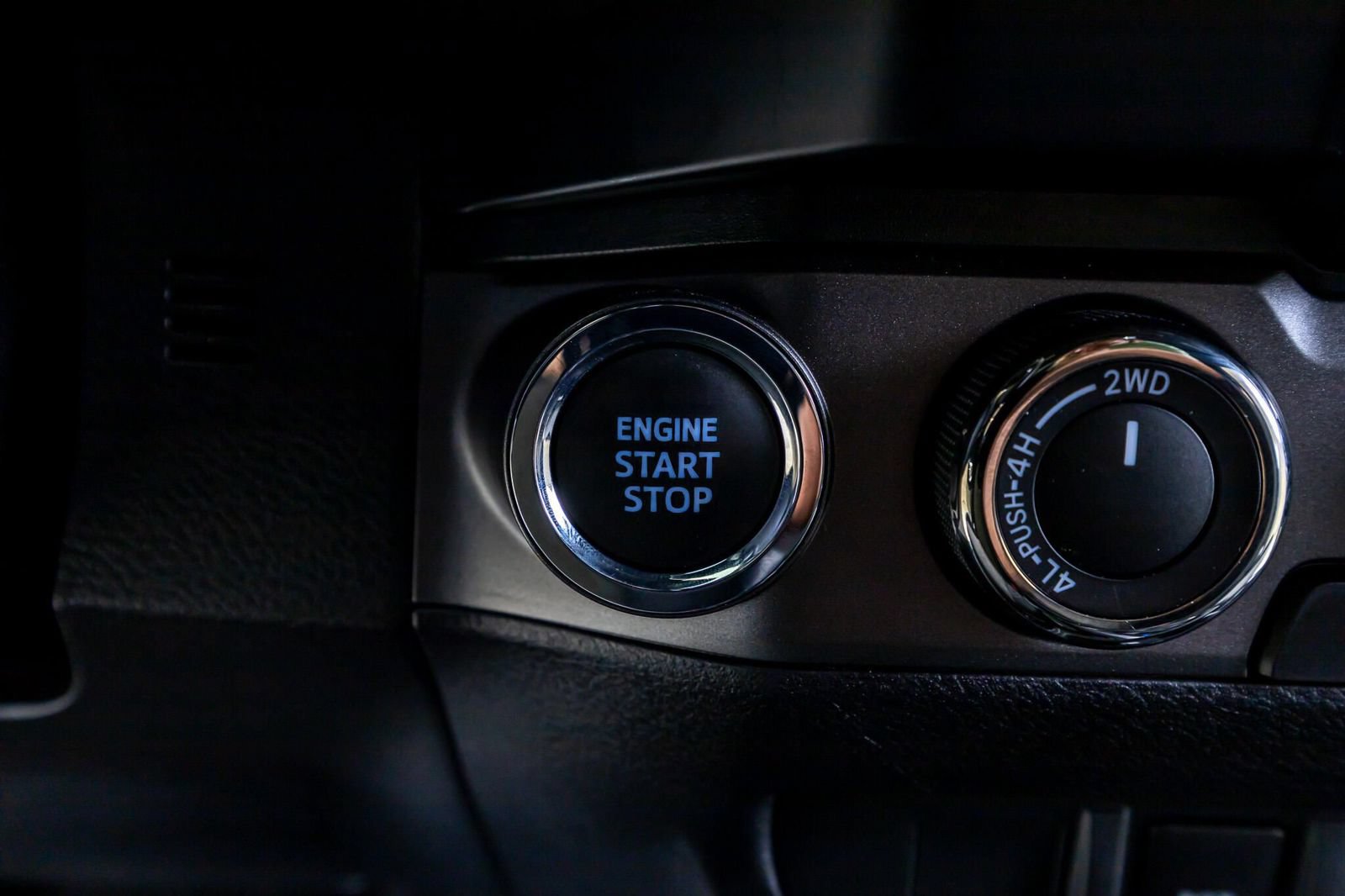 Used 2022 Toyota Tacoma TRD Sport AWD/4WD image 23