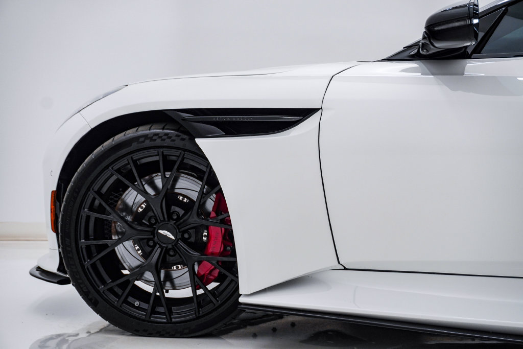 Used 2024 Aston Martin DB12 Coupe RWD image 14