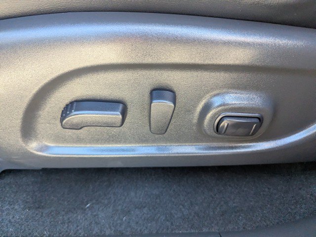 Used 2020 Nissan Pathfinder SL AWD/4WD image 11