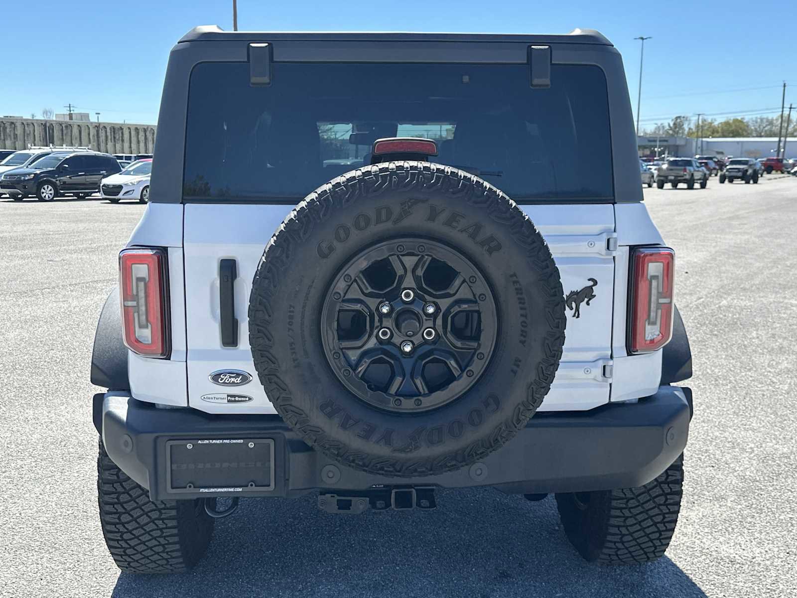Used 2022 Ford Bronco Wildtrak image 8