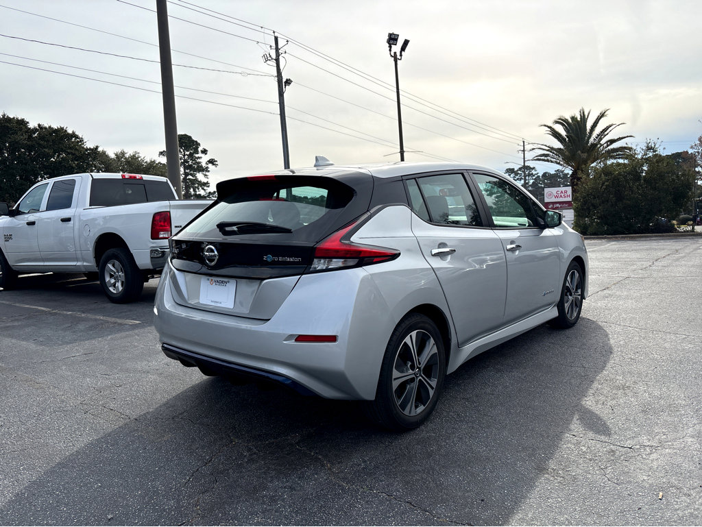 Used 2019 Nissan Leaf SV w/ SV Technology Package image 19