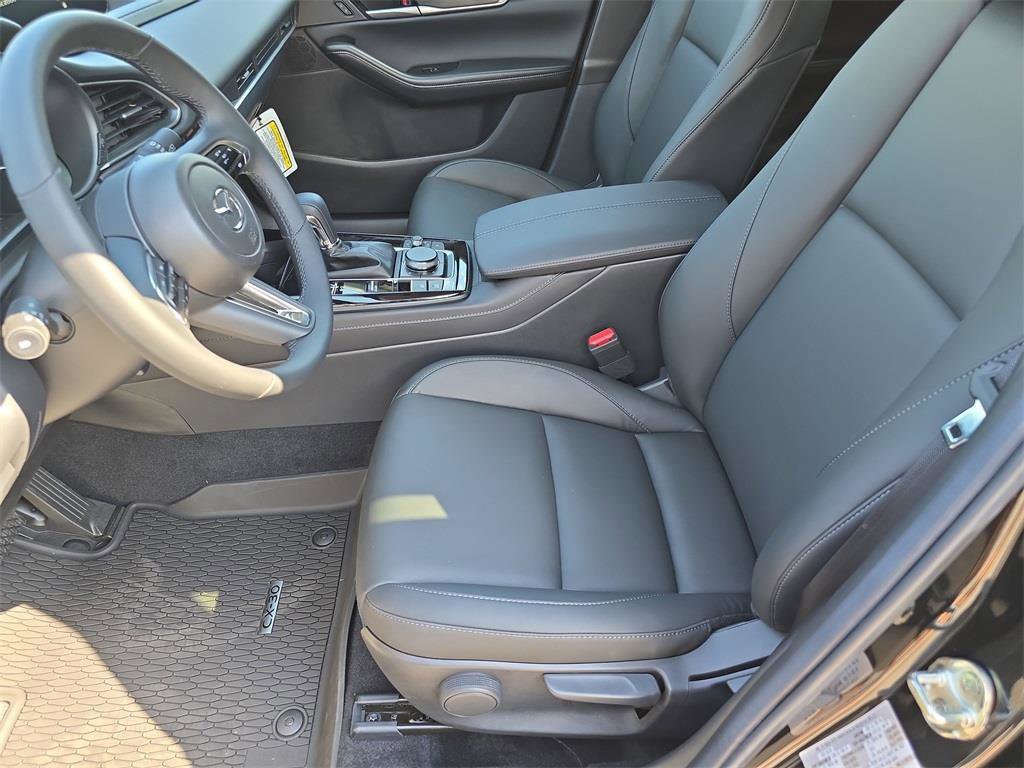 New 2025 MAZDA CX-30 AWD 2.5 S w/ Select Sport Pkg image 12